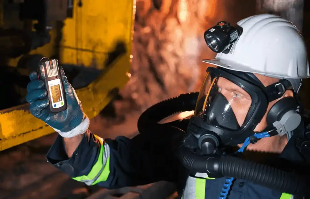minera sbterránea qué riesgos de gases hay